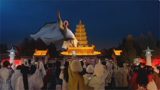 春晚西安分会场“李白”与观众诗意互动，幕后是火山引擎输出的抖音技术